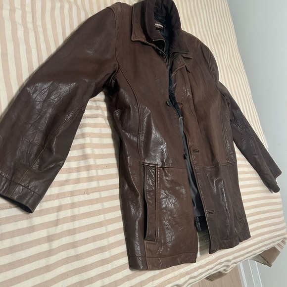 Genuine XL Danier Leather Jacket. - Picture 2 of 3